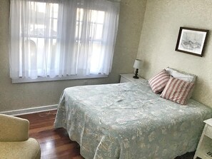 4 bedrooms, iron/ironing board, WiFi - 4 bedroom accommodation in Brant Beach (Brant Beach)