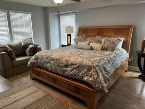 6 bedrooms, iron/ironing board, free WiFi - Bayside Beauty/ Perect House for Multi Family Gatherings (Ship Bottom)