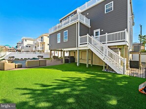 Exterior - Bayside Beauty/ Perect House for Multi Family Gatherings (Ship Bottom)