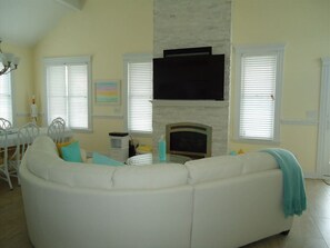Smart-tv, pejs, dvd-afspiller