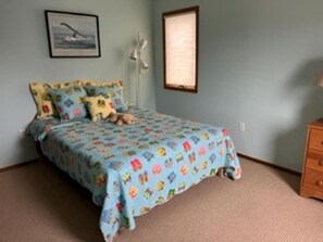 4 bedrooms, iron/ironing board, free WiFi - LOCATION, LOCATION, LOCATION! OCEANSIDE IN BEACH HAVEN! (Beach Haven)