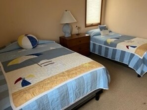 4 bedrooms, iron/ironing board, free WiFi