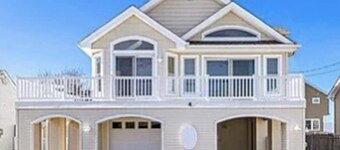 3 bedroom accommodation in Beach Haven Gardens