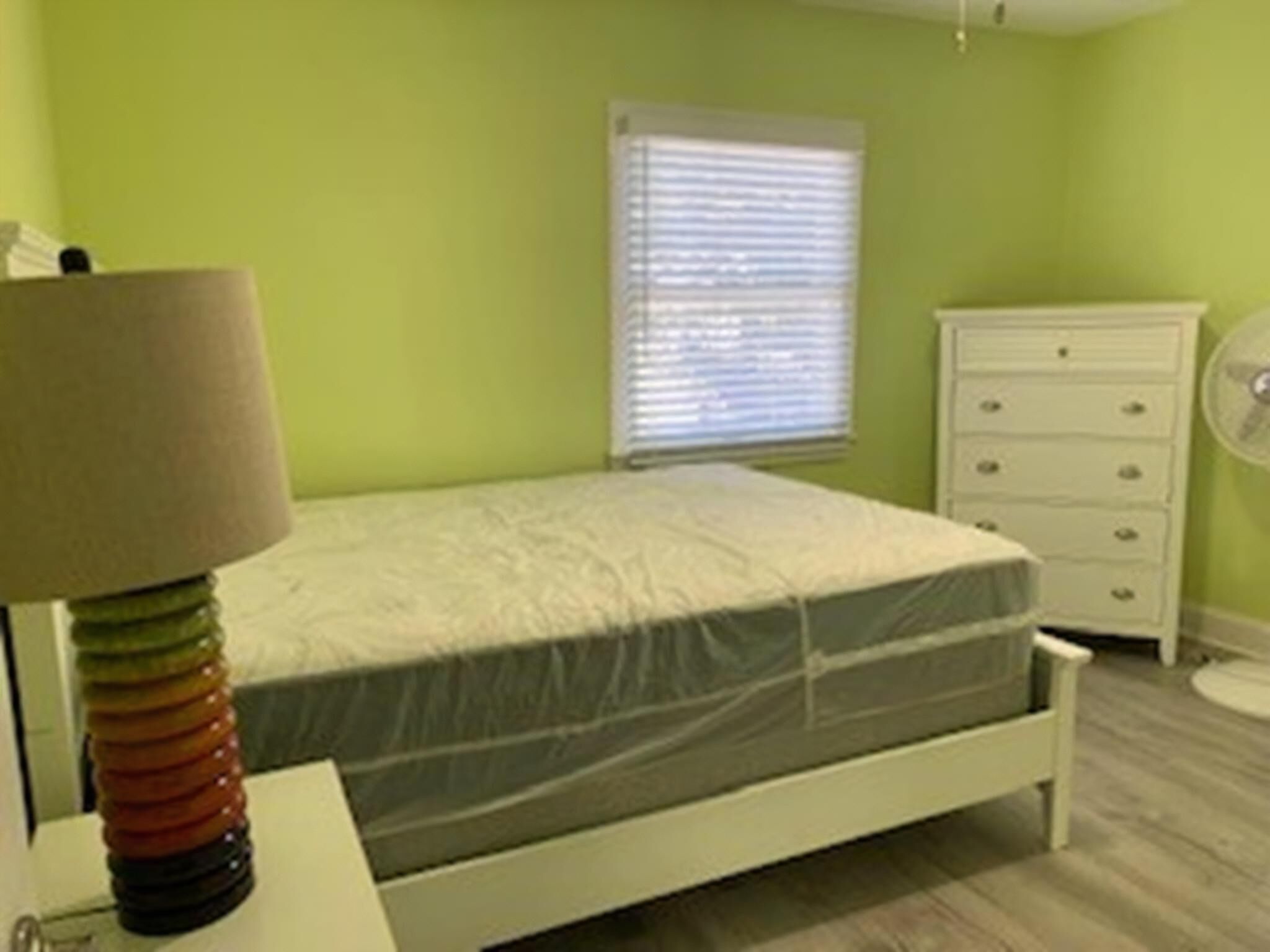 5 bedrooms, iron/ironing board, free WiFi