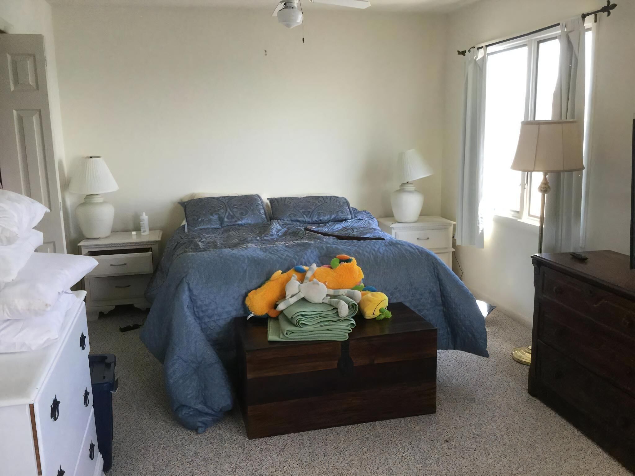 4 bedrooms, iron/ironing board, free WiFi