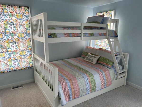 3 habitaciones, tabla de planchar con plancha y wifi gratis 