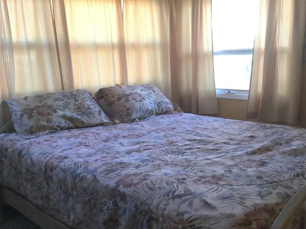 3 habitaciones, tabla de planchar con plancha y wifi gratis 
