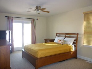 4 chambres, fer et planche à repasser, accès au Wi-Fi (inclus)