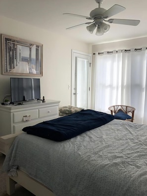 4 bedrooms, iron/ironing board, free WiFi
