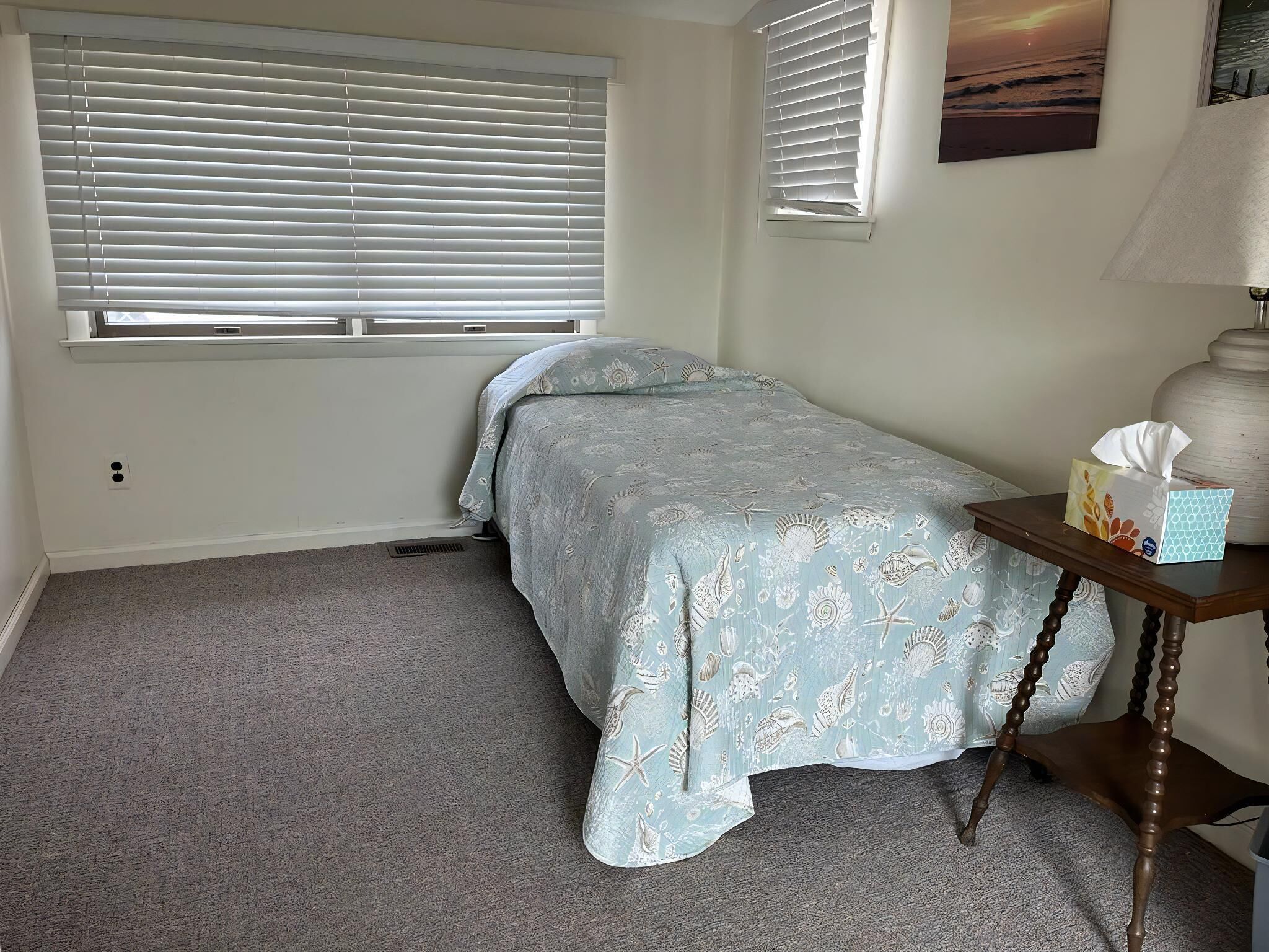 2 bedrooms, iron/ironing board, free WiFi
