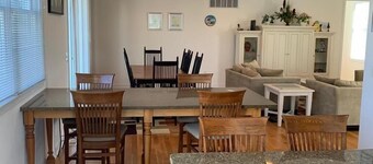 4 Bedroom, Bay Side Beauty!