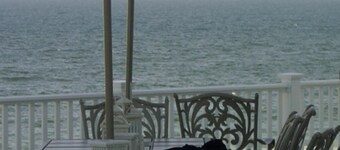 8 bedroom accommodation in Loveladies