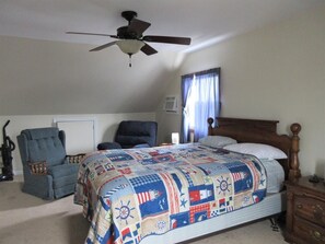 4 bedrooms, free WiFi - Single Family Just 5 Houses To The Beach! (Brant Beach)