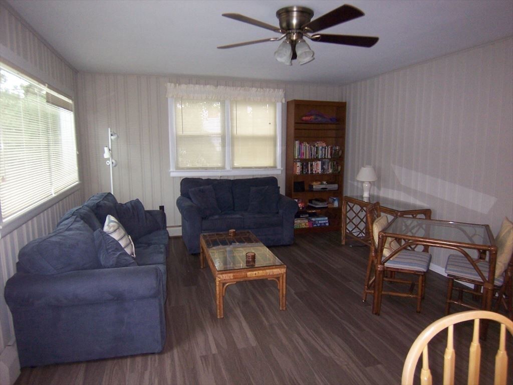 Hanson Realty Cottage