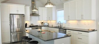 Beautiful single family in Surf City with Elevator