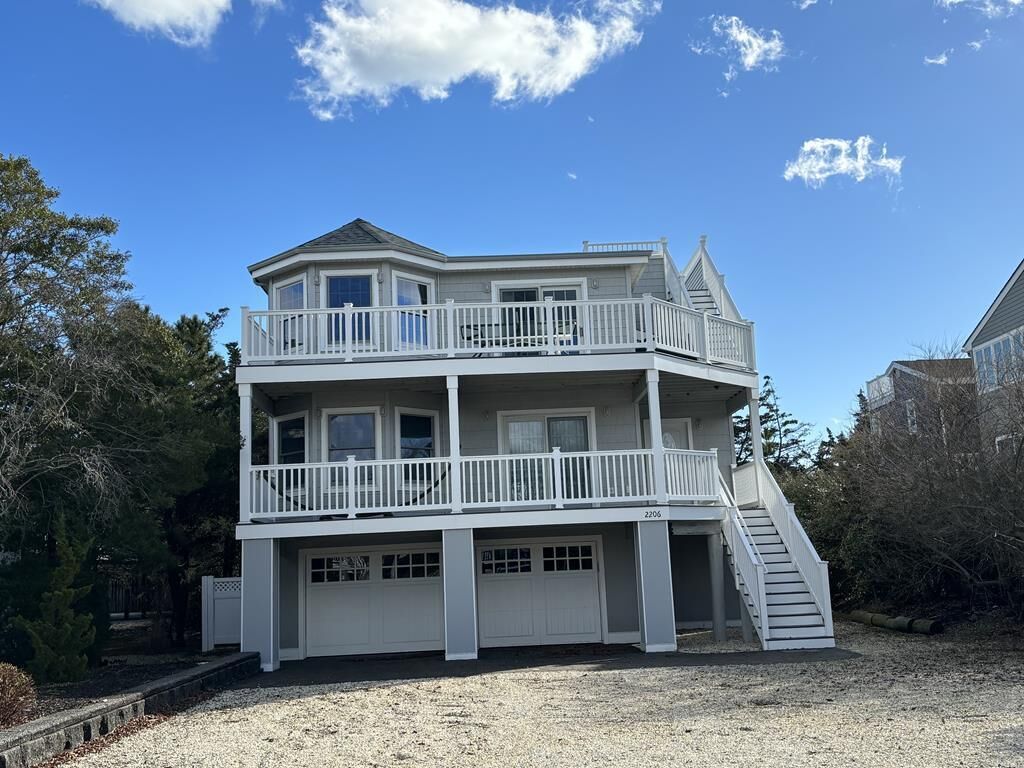 Single family home on the ocean side in Barnegat Light.  Nicely appointed and ready for your vacation.