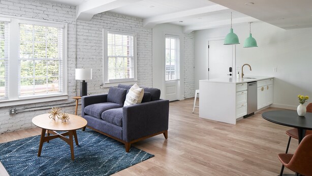 45-inch Smart TV with digital channels, TV, streaming services - Kasa Studio Revival Atlanta (Atlanta)
