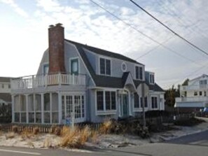 Exterior - Large roomy 5 bedroom single family located across the street from the beach in. (Brant Beach)