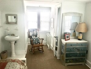 5 Schlafzimmer, Bügeleisen/Bügelbrett, kostenloses WLAN