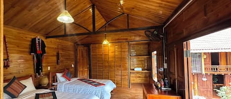 Bungalow panorámico, vista a la alberca | 1 habitación, ropa de cama de alta calidad y camas con efecto memoria
