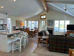 Interior - Ocean Block 4 Bedroom Contemporary (Barnegat Light)