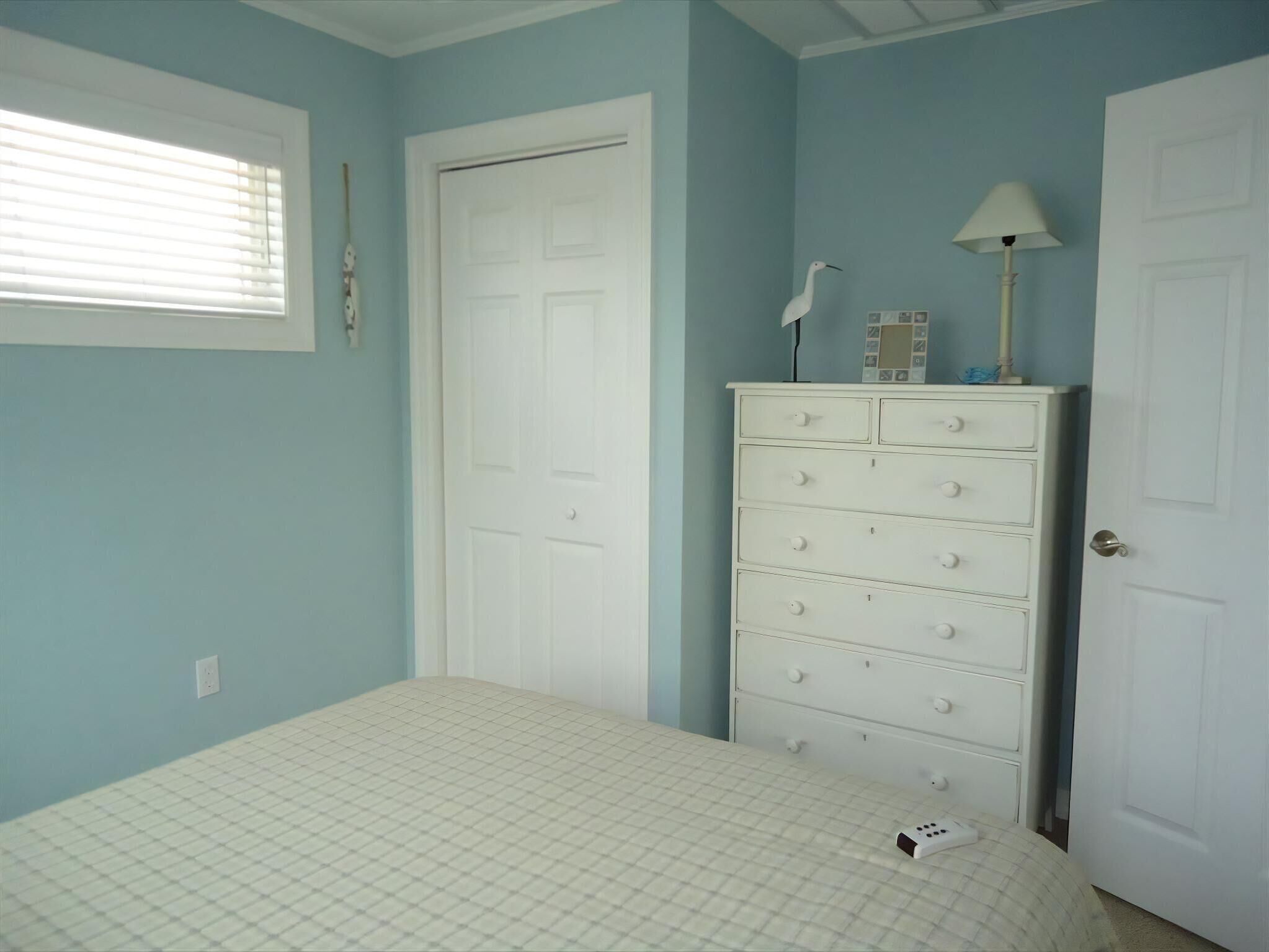 2 bedrooms, iron/ironing board, free WiFi
