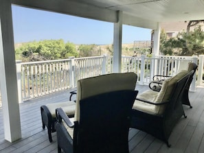 Terrace/patio - Beachfront vacation rental on LBI (Brant Beach)
