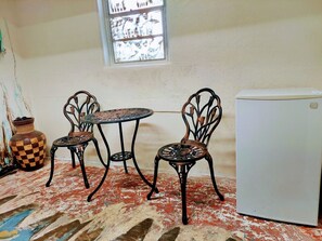 Dining - Minimalist apt. nearby Melbourne Beach & Downtown (Palm Bay)