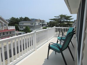 Property grounds - Immaculate 2nd floor duplex in Brant Beach located just 3 homes from the beach. (Brant Beach)