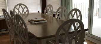 Amazing home in Barnegat Light with 5 Bedrooms and WiFi