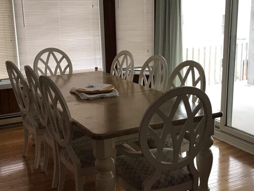 Amazing home in Barnegat Light with 5 Bedrooms and WiFi