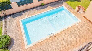 Pool - Smiling Apartment - One Bedroom Apartment, Sleeps 2 (Sirmione)