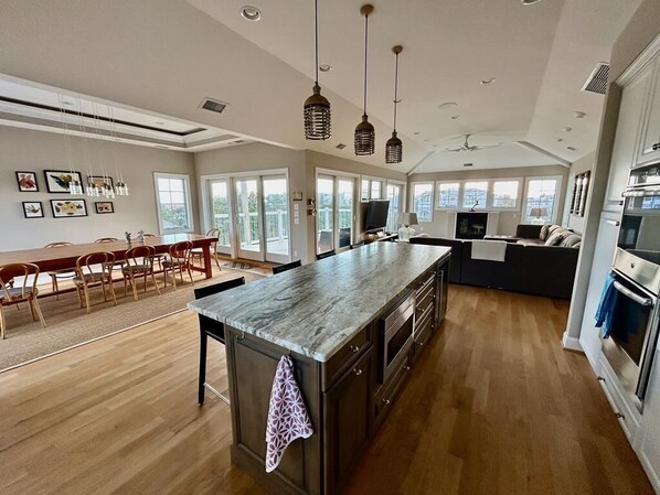 Interior - 6 bedroom accommodation in Loveladies (Loveladies)