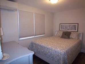 3 bedrooms, iron/ironing board, free WiFi