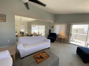 Fernseher, DVD-Player