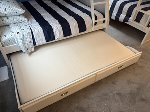 4 chambres, fer et planche à repasser, Wi-Fi gratuit