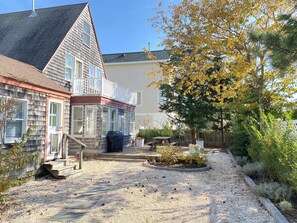 Outdoor dining - LBI vacation rental property (Brant Beach)
