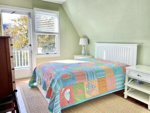 4 makuuhuonetta, silitysrauta/-lauta, ilmainen Wi-Fi