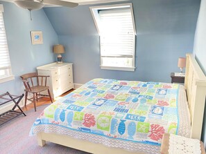4 bedrooms, iron/ironing board, free WiFi