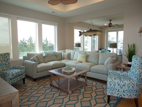 Smart-TV, Tischtennisplatte