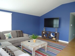 Smart TV, table tennis