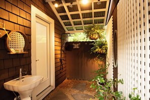 Jetted bath, hair dryer, towels, soap