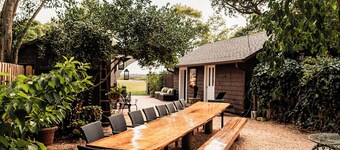 Waterfront Historic Outer Banks / Estate Sleeps 14-22