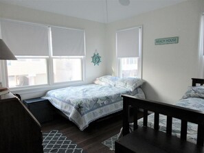 2 bedrooms, iron/ironing board, free WiFi