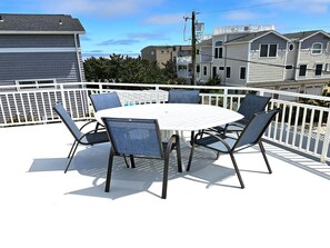 Outdoor dining - Large Contemporary Ocean Block Home (Loveladies)