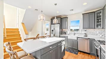 Frigorífic, forn, placa de cuina i rentaplats