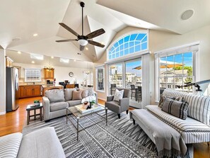 Smart TV, DVD player