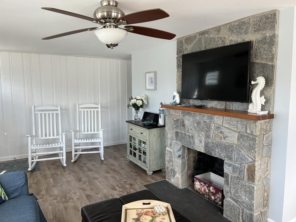 Televisión y reproductor de DVD 