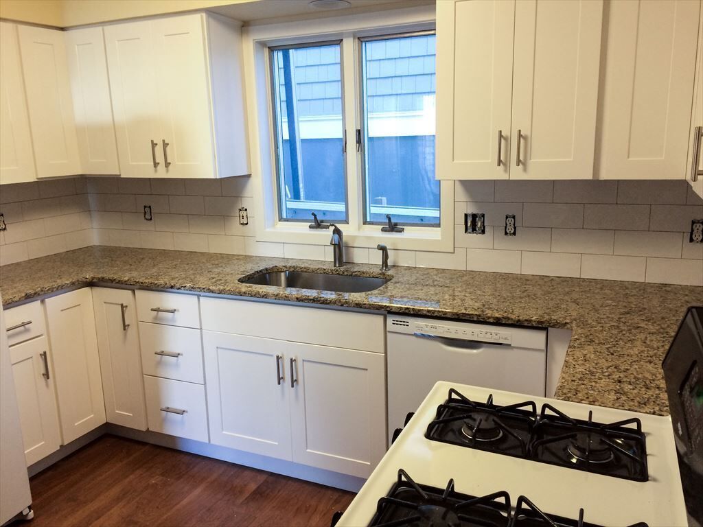 Kühlschrank, Ofen, Herdplatte, Geschirrspüler