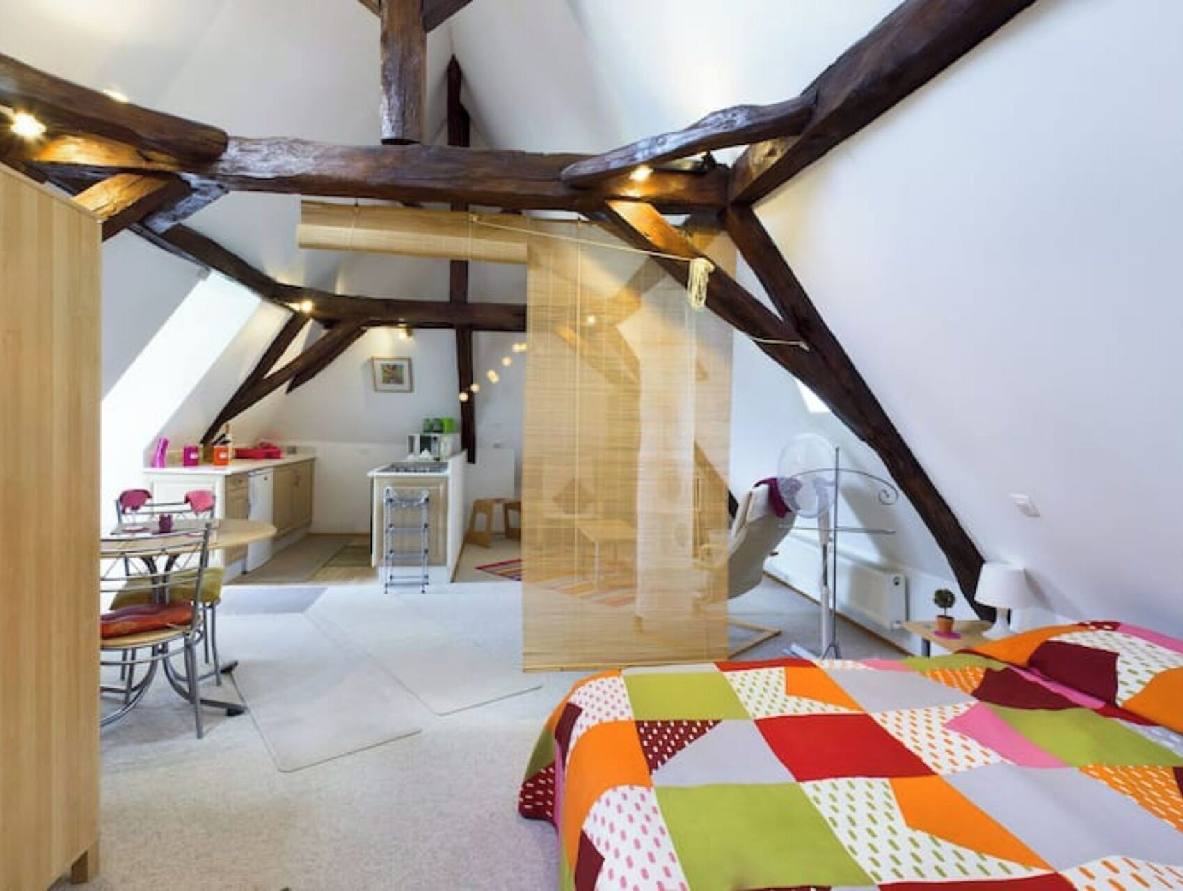 1 chambre, fer et planche à repasser, Wi-Fi gratuit, draps fournis